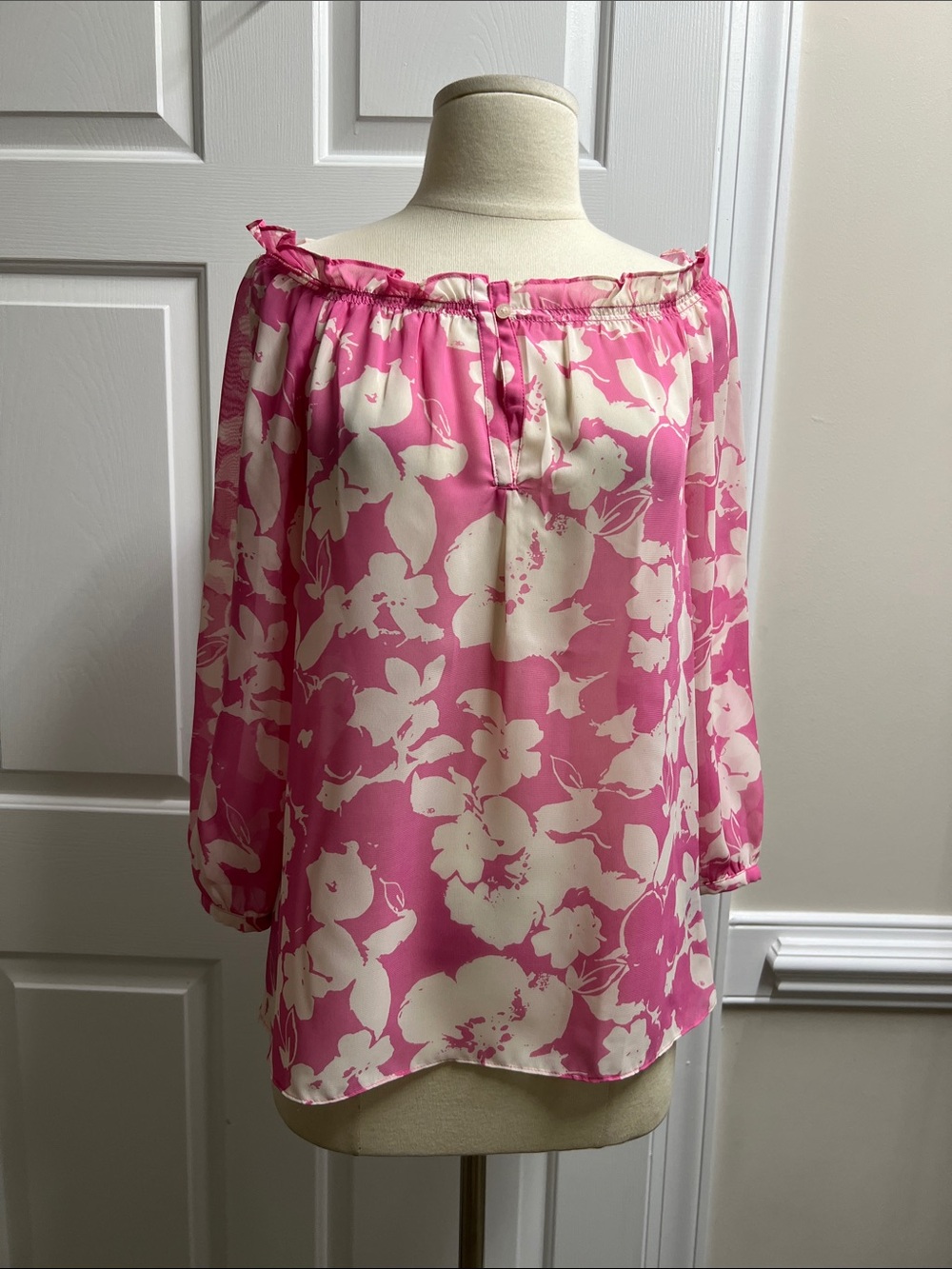 Chaps Pink white Floral Off Shoulder Blouse sheer see through sz small S